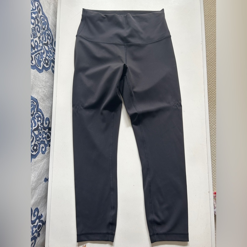 Lululemon Wunder Train High-Rise Crop 23" size 6